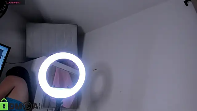 Snapshot of alondraandsweet1 chatting on March 2, 2026, 8:26 pm alondraandsweet1 online show from March 2, 2026, 8:26 pm