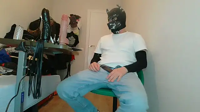 Maskpor2022 online show from March 7, 2026, 8:06 pm