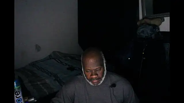 Snapshot of jamalcarter chatting on December 23, 2025, 8:45 am jamalcarter online show from December 23, 2025, 8:45 am