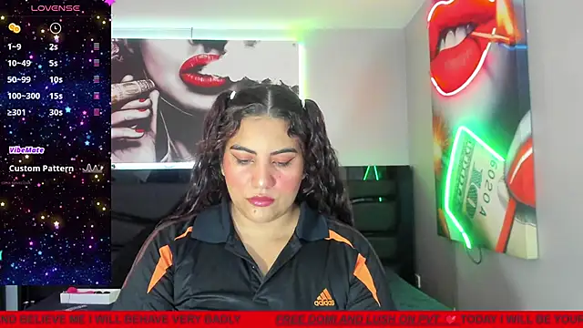 Snapshot of Sara_Bdsm_ chatting on February 28, 2026, 2:01 am Sara Bdsm online show from February 28, 2026, 2:01 am