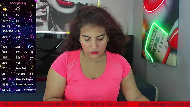 Snapshot of Sara_Bdsm_ chatting on February 28, 2026, 9:05 pm Sara Bdsm online show from February 28, 2026, 9:05 pm