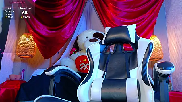 Snapshot of Thaiel_Fosteer chatting on February 15, 2026, 7:38 am Thaiel Fosteer online show from February 15, 2026, 7:38 am