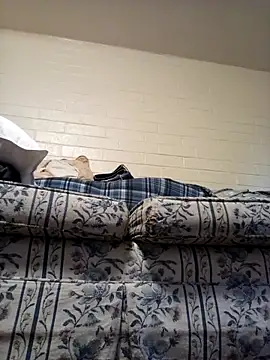 Snapshot of jizzyglizzy92 chatting on February 14, 2026, 9:55 pm jizzyglizzy92 online show from February 14, 2026, 9:55 pm