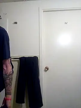 Snapshot of jizzyglizzy92 chatting on February 22, 2026, 2:34 am jizzyglizzy92 online show from February 22, 2026, 2:34 am