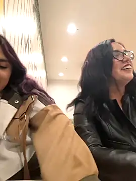 Snapshot of Lucyheart_ chatting on February 21, 2026, 12:44 am Lucyheart online show from February 21, 2026, 12:44 am