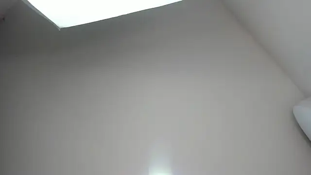 babilett online show from February 15, 2026, 7:10 pm