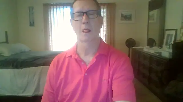 Snapshot of camminmichaellll chatting on September 10, 2025, 5:02 pm camminmichaellll online show from September 10, 2025, 5:02 pm