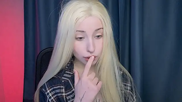 Snapshot of YukiMisa chatting on February 13, 2026, 12:34 pm YukiMisa online show from February 13, 2026, 12:34 pm