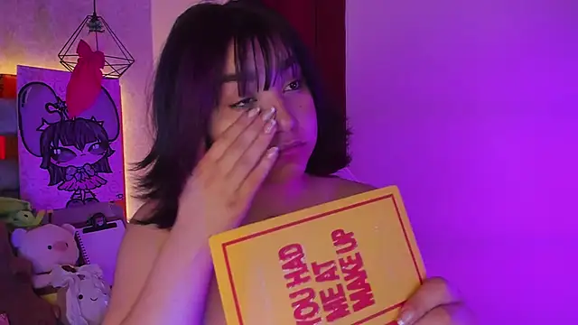 sophiievv online show from December 5, 2025, 10:35 am