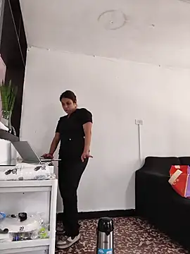 GabyMontenegro online show from February 11, 2026, 5:51 pm