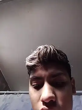 Snapshot of aispuro8505 chatting on February 11, 2026, 4:23 pm aispuro8505 online show from February 11, 2026, 4:23 pm