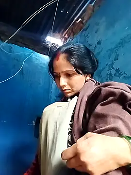 Jooli xx online show from February 3, 2026, 6:40 am