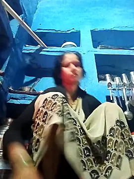 Jooli xx online show from February 4, 2026, 12:49 am