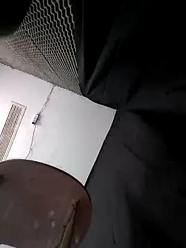 Xxq-20 online show from October 19, 2025, 8:04 am