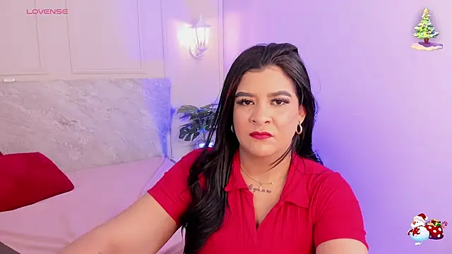 TianaGlow26 online show from November 25, 2025, 7:47 pm