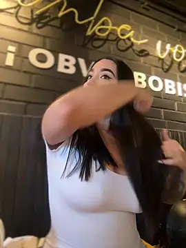 Snapshot of SofiaWildee chatting on January 18, 2026, 10:35 pm SofiaWildee online show from January 18, 2026, 10:35 pm