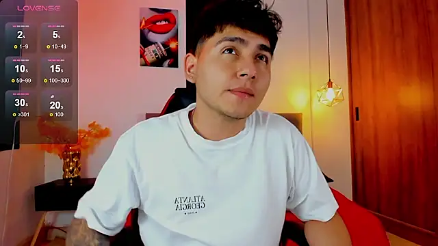 Snapshot of Nicolas_James_Sc chatting on January 19, 2026, 2:21 pm Nicolas James Sc online show from January 19, 2026, 2:21 pm