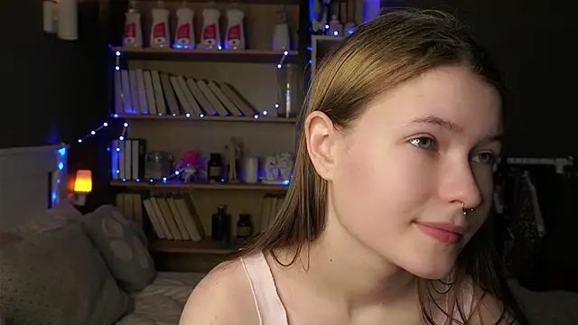 LynHillaire online show from February 16, 2026, 11:28 am