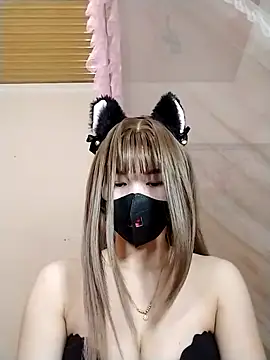 Helen69x online show from December 17, 2025, 4:02 pm