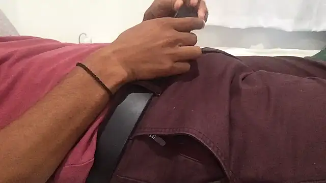 Snapshot of Pomloposho chatting on October 22, 2025, 8:08 pm Pomloposho online show from October 22, 2025, 8:08 pm