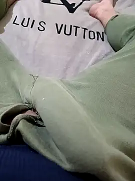 Snapshot of anis3g4 chatting on January 18, 2026, 2:32 pm anis3g4 online show from January 18, 2026, 2:32 pm