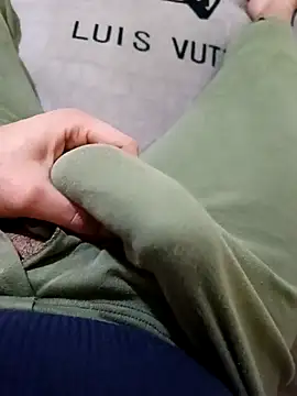 Snapshot of anis3g4 chatting on February 10, 2026, 3:05 pm anis3g4 online show from February 10, 2026, 3:05 pm