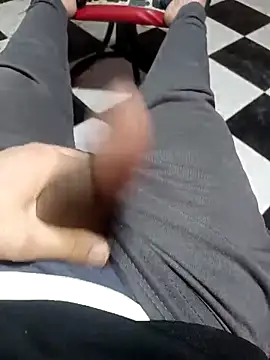 Snapshot of anis3g4 chatting on March 1, 2026, 12:12 am anis3g4 online show from March 1, 2026, 12:12 am