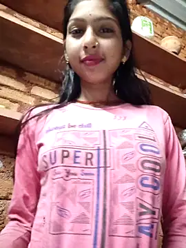 Snapshot of Yatiksha_Beby chatting on December 13, 2025, 9:53 pm Yatiksha Beby online show from December 13, 2025, 9:53 pm