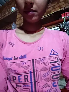 Snapshot of Yatiksha_Beby chatting on December 22, 2025, 2:58 pm Yatiksha Beby online show from December 22, 2025, 2:58 pm