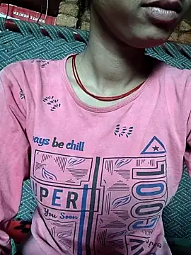 Snapshot of Yatiksha_Beby chatting on December 23, 2025, 3:48 am Yatiksha Beby online show from December 23, 2025, 3:48 am