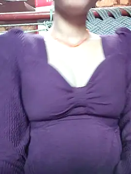 Snapshot of Yatiksha_Beby chatting on January 8, 2026, 9:55 am Yatiksha Beby online show from January 8, 2026, 9:55 am