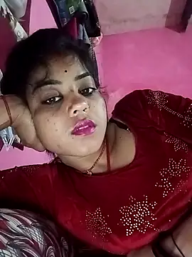 Snapshot of Yatiksha_Beby chatting on February 1, 2026, 1:04 am Yatiksha Beby online show from February 1, 2026, 1:04 am