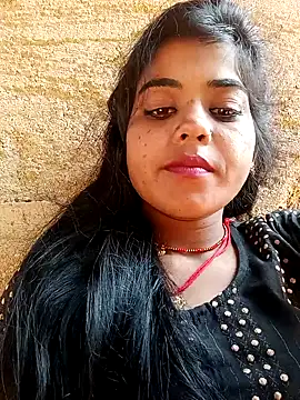 Snapshot of Yatiksha_Beby chatting on February 9, 2026, 5:33 am Yatiksha Beby online show from February 9, 2026, 5:33 am