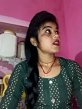 Snapshot of Yatiksha_Beby chatting on February 17, 2026, 3:08 pm Yatiksha Beby online show from February 17, 2026, 3:08 pm