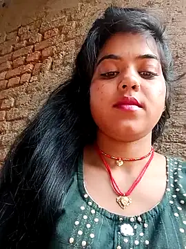 Snapshot of Yatiksha_Beby chatting on February 18, 2026, 4:30 am Yatiksha Beby online show from February 18, 2026, 4:30 am