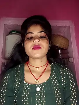 Snapshot of Yatiksha_Beby chatting on February 19, 2026, 5:14 am Yatiksha Beby online show from February 19, 2026, 5:14 am