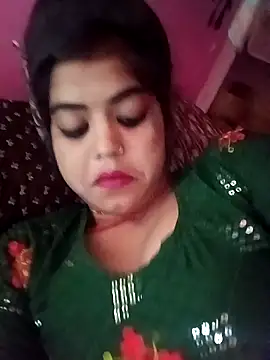 Snapshot of Yatiksha_Beby chatting on February 28, 2026, 4:08 pm Yatiksha Beby online show from February 28, 2026, 4:08 pm