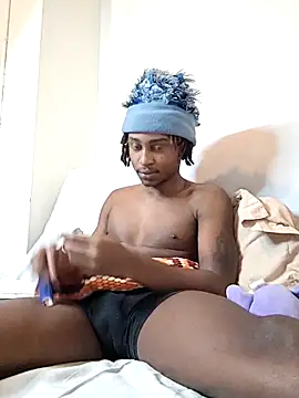 Snapshot of DarkSkinStroker chatting on February 15, 2026, 9:44 pm DarkSkinStroker online show from February 15, 2026, 9:44 pm