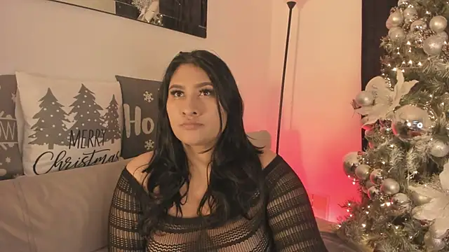 Snapshot of Elyross1_ chatting on November 28, 2025, 12:24 am Elyross1 online show from November 28, 2025, 12:24 am