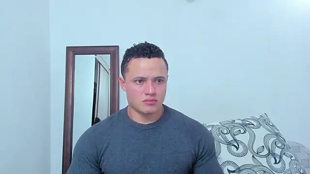 Snapshot of KingLevi01 chatting on February 17, 2026, 9:10 pm KingLevi01 online show from February 17, 2026, 9:10 pm