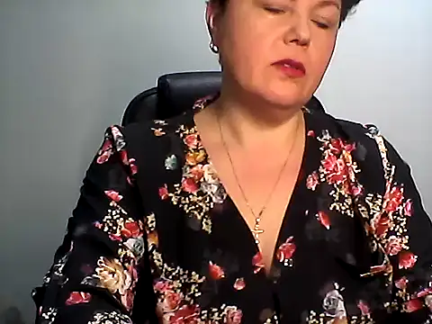 Snapshot of EllaLove2277 chatting on February 8, 2026, 3:48 pm EllaLove2277 online show from February 8, 2026, 3:48 pm