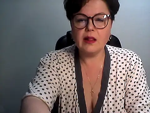 Snapshot of EllaLove2277 chatting on February 22, 2026, 5:44 pm EllaLove2277 online show from February 22, 2026, 5:44 pm