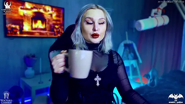 Wounded Goddess  online show from February 4, 2026, 6:19 am