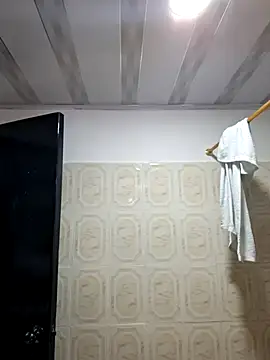 yeffito1 online show from September 17, 2025, 3:57 pm