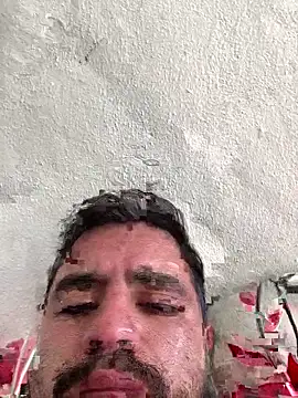 Snapshot of aalvaro98 chatting on November 30, 2025, 5:28 pm aalvaro98 online show from November 30, 2025, 5:28 pm