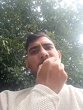 Snapshot of snadycam chatting on October 7, 2025, 7:27 am snadycam online show from October 7, 2025, 7:27 am