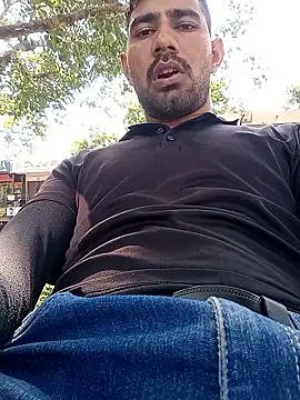 Snapshot of snadycam chatting on October 9, 2025, 8:01 am snadycam online show from October 9, 2025, 8:01 am