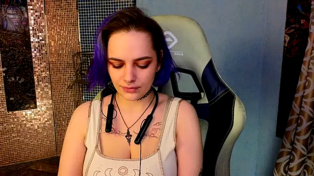 Snapshot of Eniferi chatting on November 30, 2025, 1:04 pm Eniferi online show from November 30, 2025, 1:04 pm