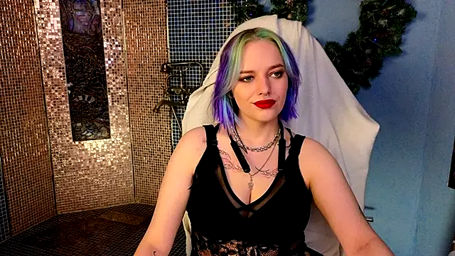 Snapshot of Eniferi chatting on December 21, 2025, 2:02 pm Eniferi online show from December 21, 2025, 2:02 pm