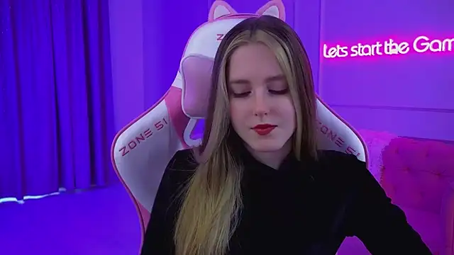 Snapshot of LexiBookwell chatting on February 19, 2026, 6:31 am LexiBookwell online show from February 19, 2026, 6:31 am